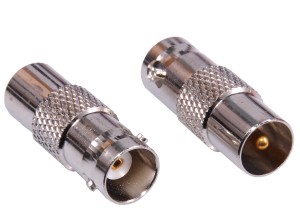Adapter antenowy gniazdo BNC - wtyk antenowy TV  - przejściówka